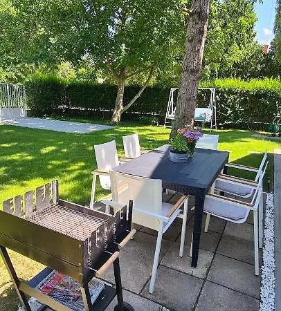 Világos Kert Chill House Nyaraló Balatonvilágos
