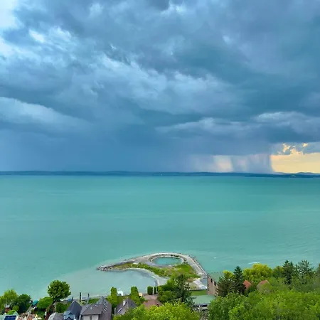 Vilagos Kert Garden -balatonvilagos