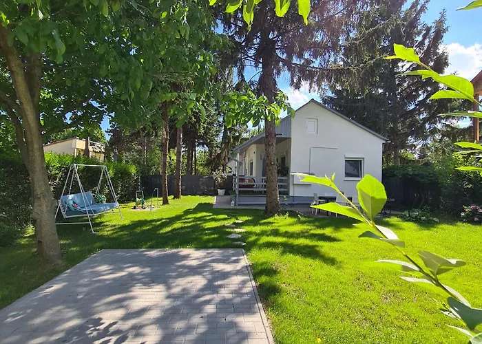 Világos Kert Chill House Сasa de vacaciones Balatonvilágos
